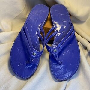 Coach almost NEW thong flip flops w/iconic logo